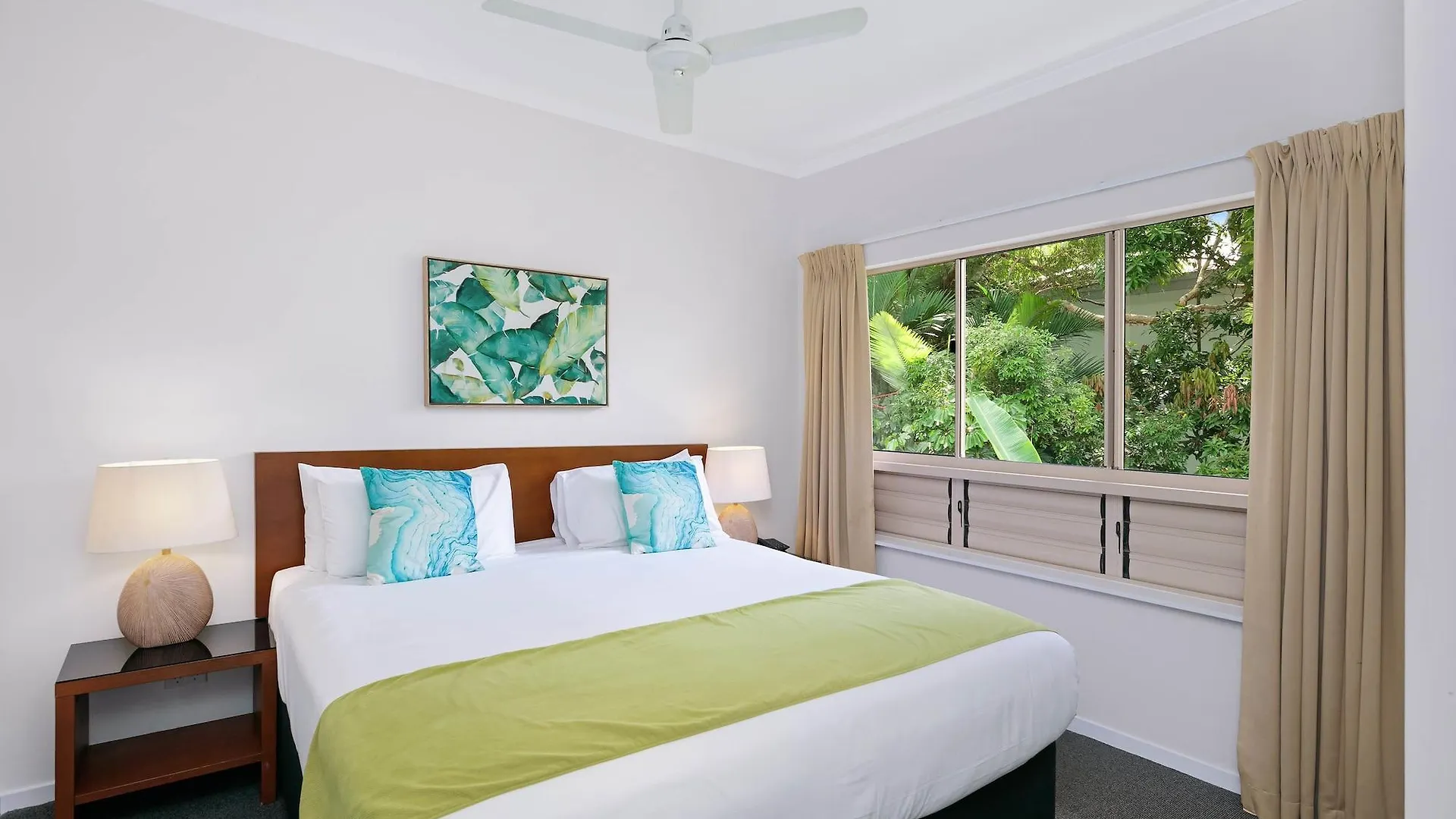 Mantra Amphora Hotel Palm Cove 4*,  Australia