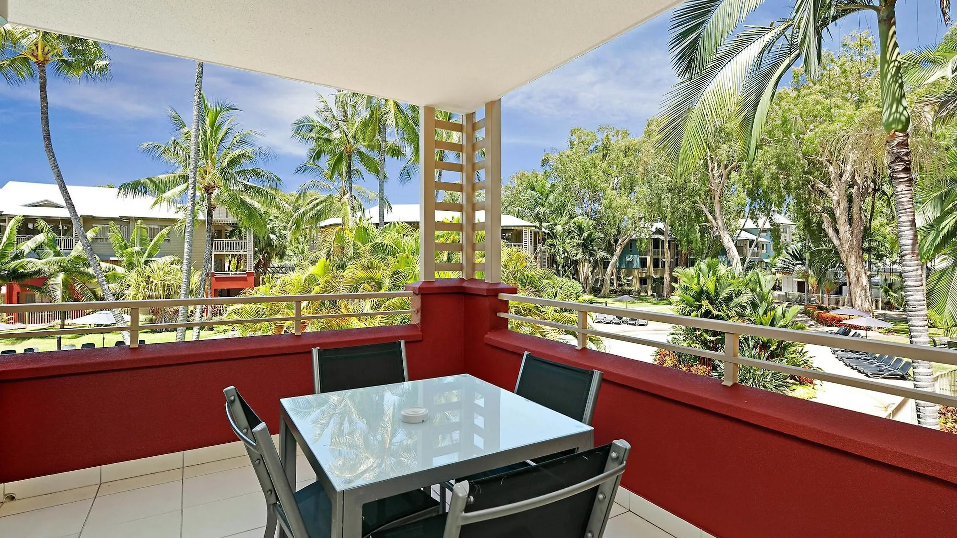 Mantra Amphora Hotel Palm Cove 4*,