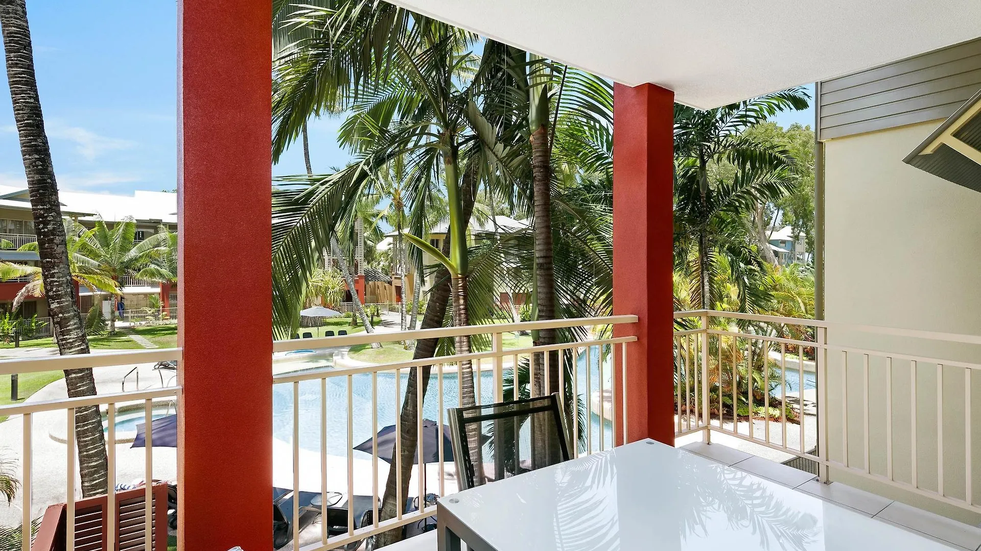Mantra Amphora Hotel Palm Cove Resort