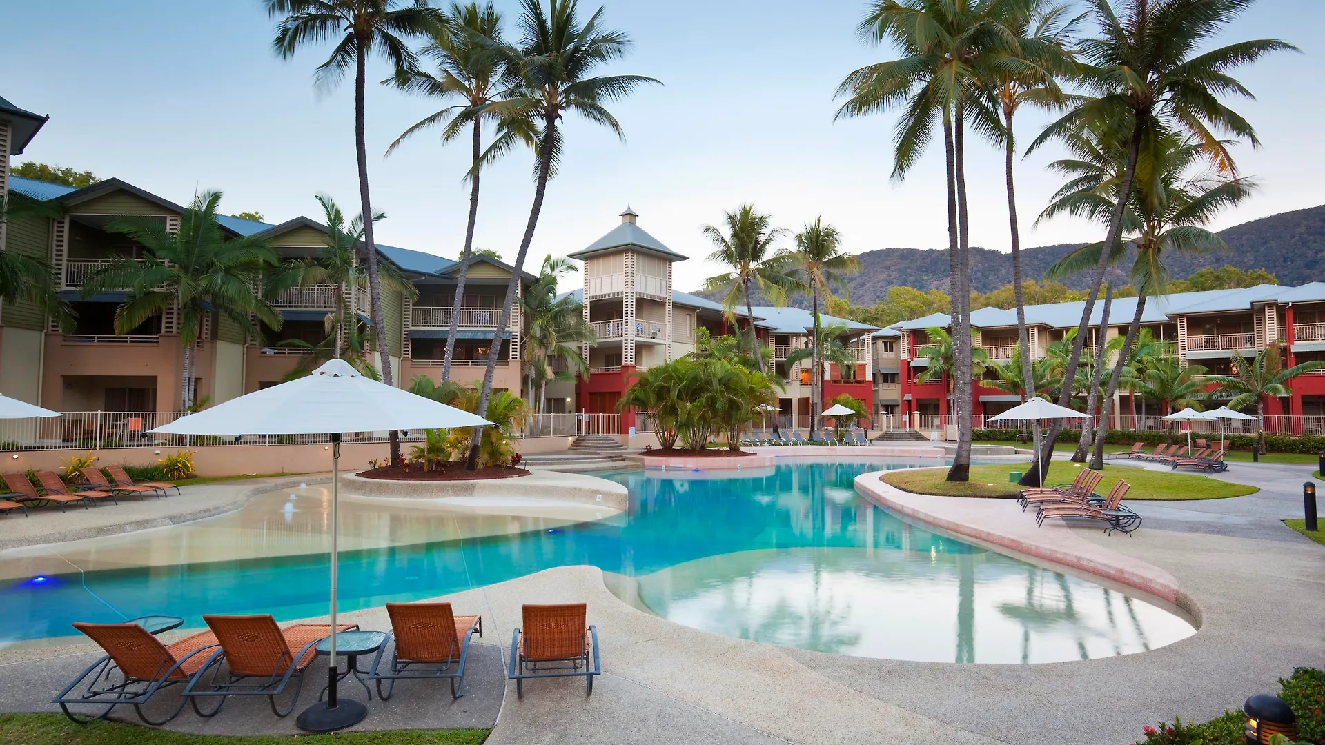 Mantra Amphora Hotel Palm Cove