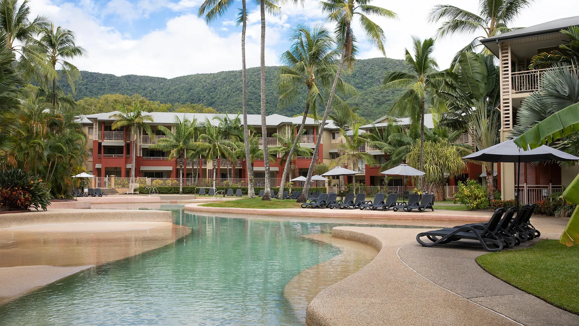 Mantra Amphora Hotel Palm Cove 4*,