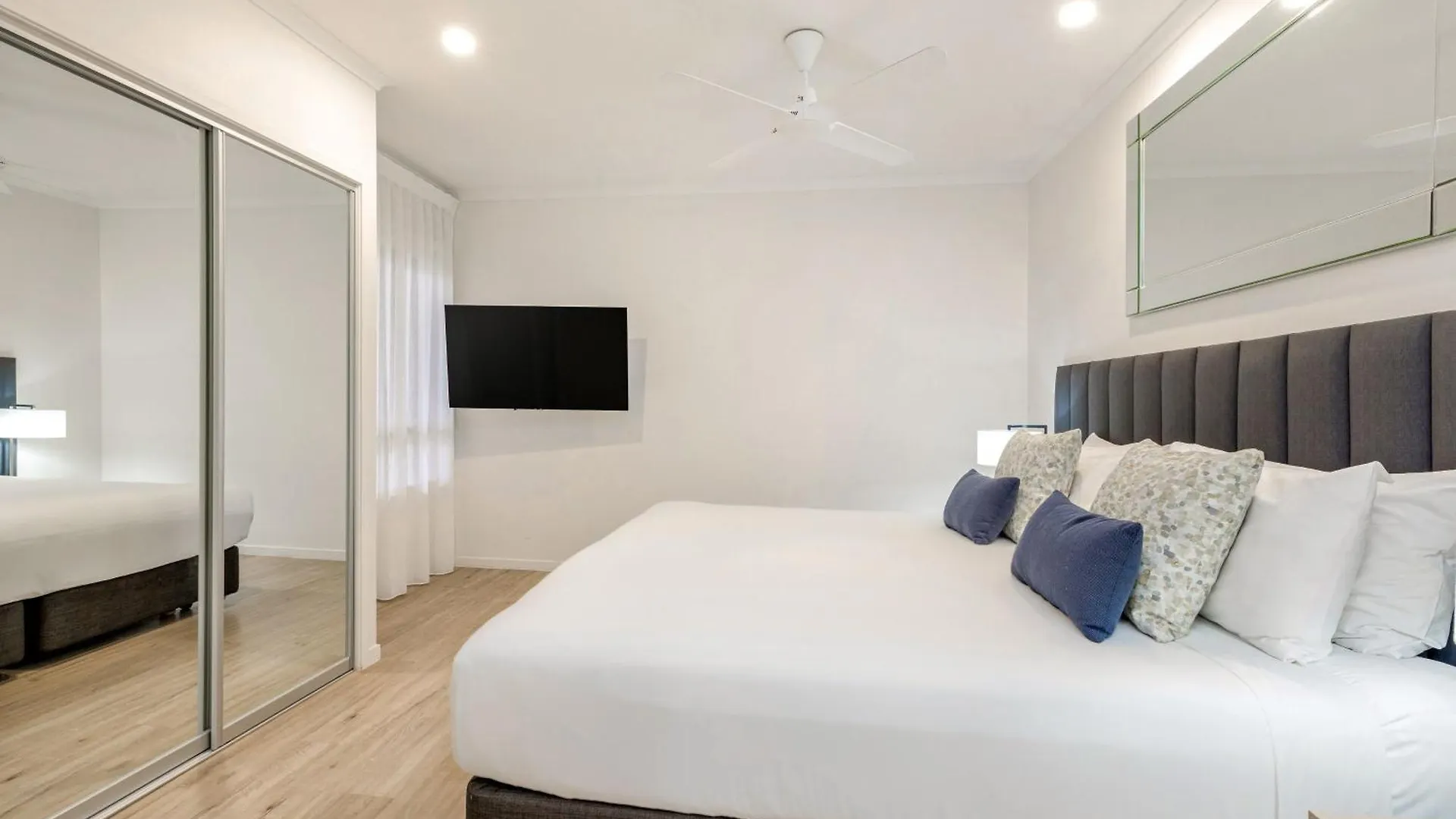 Mantra Amphora Hotel Palm Cove Australia