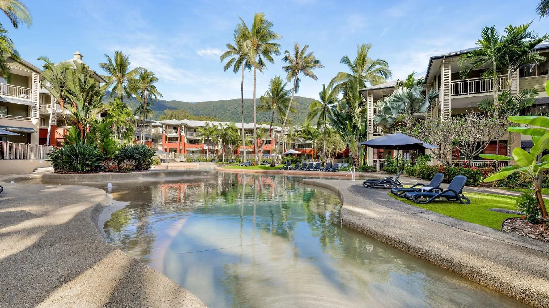 Mantra Amphora Hotel Palm Cove 4*,  Australia