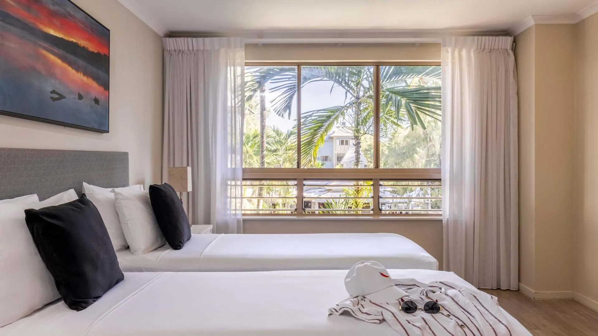 Mantra Amphora Hotel Palm Cove